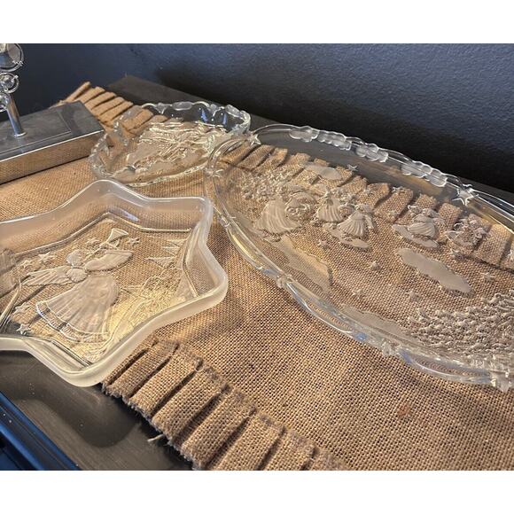 Lot Of 3 Serving Platter Bowls Tray Christmas Holiday Heavy Glass Angel Figures - Picture 1 of 10